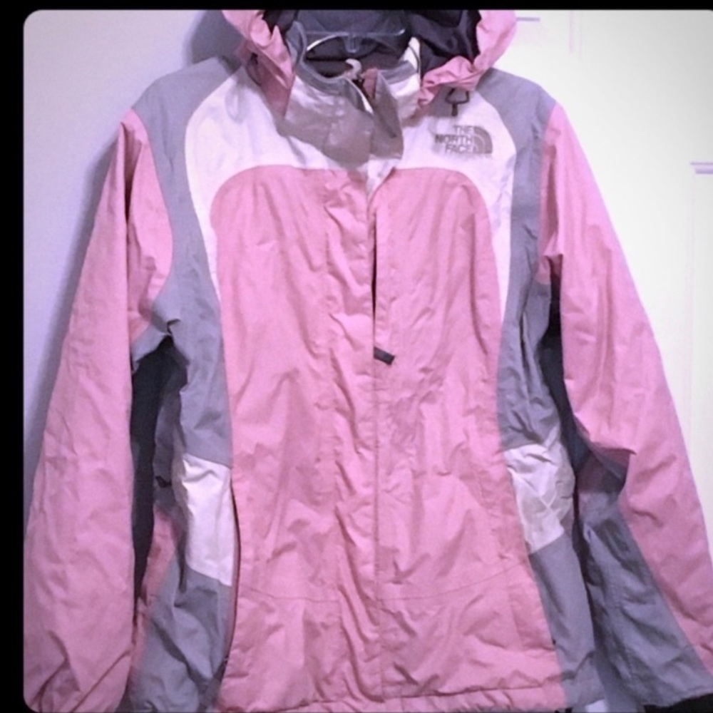 Pink/gray/white #northface #musthave